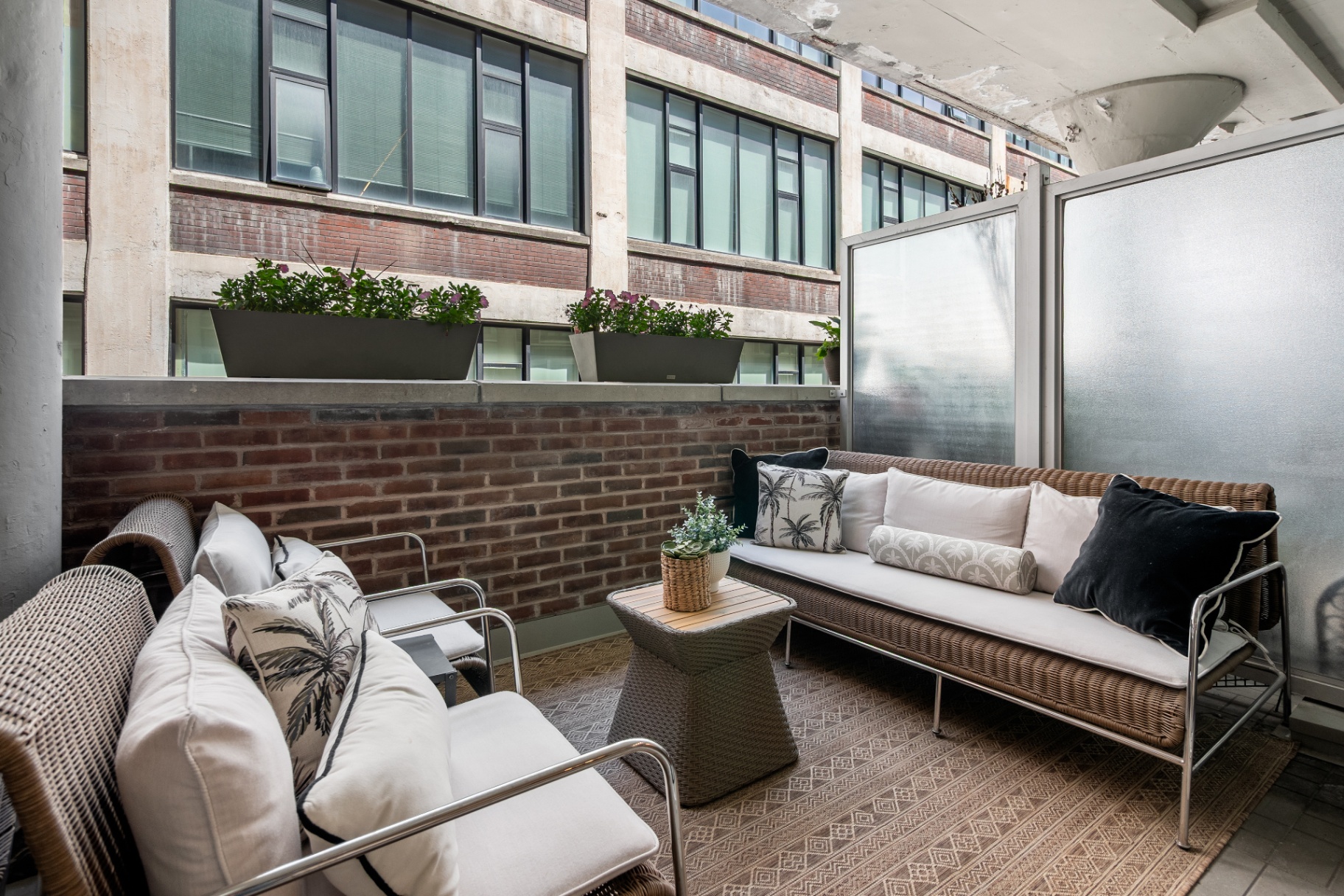 Terrace lounge with privacy screens